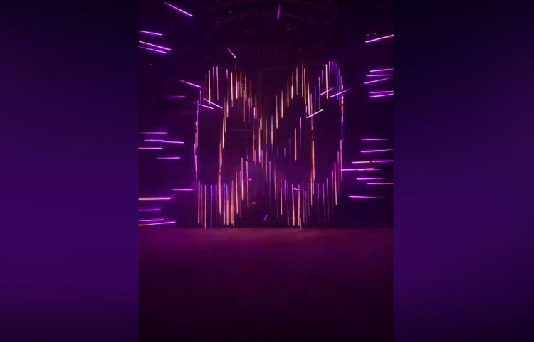 摩壬光艺智能升降灯产品展示